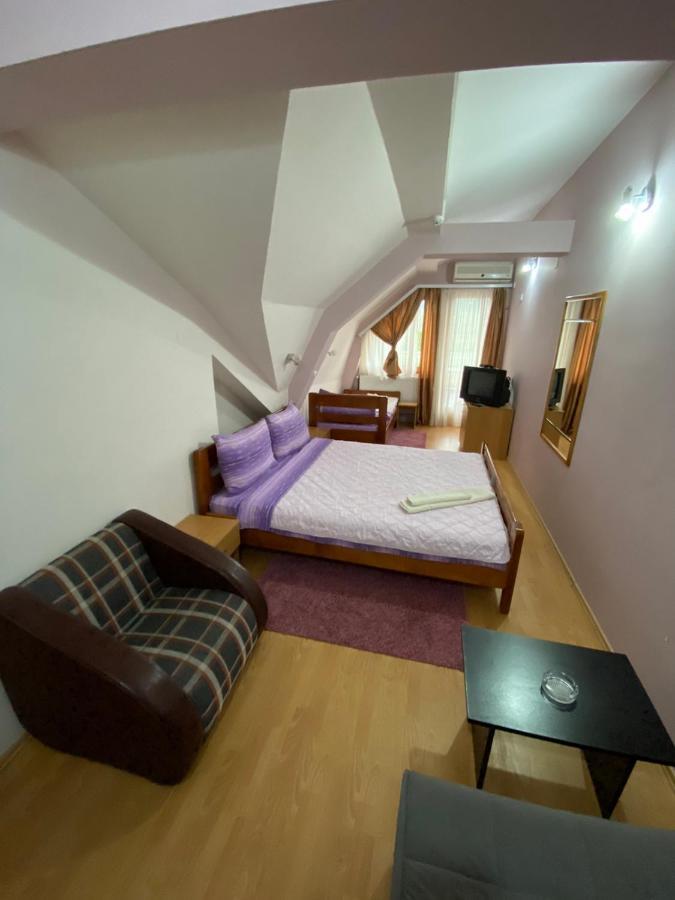 Zormaris-M Otel Vranje Dış mekan fotoğraf