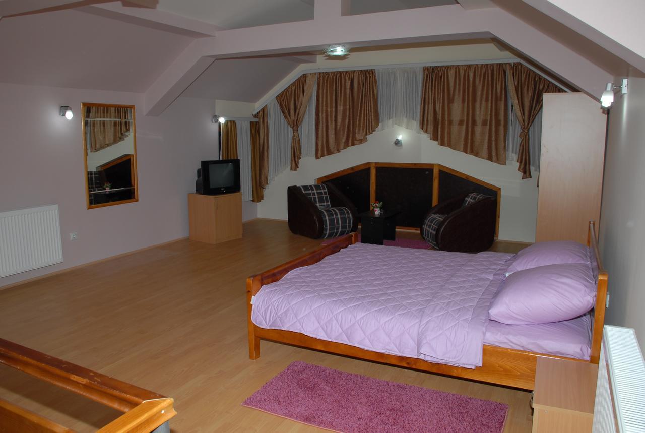 Zormaris-M Otel Vranje Dış mekan fotoğraf