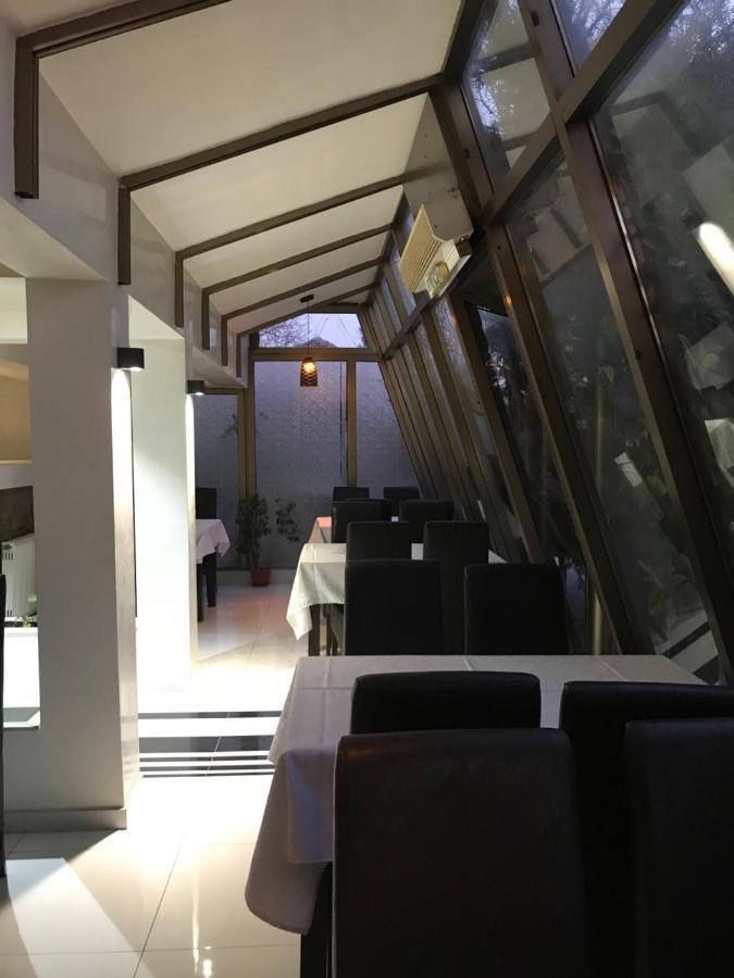 Zormaris-M Otel Vranje Dış mekan fotoğraf